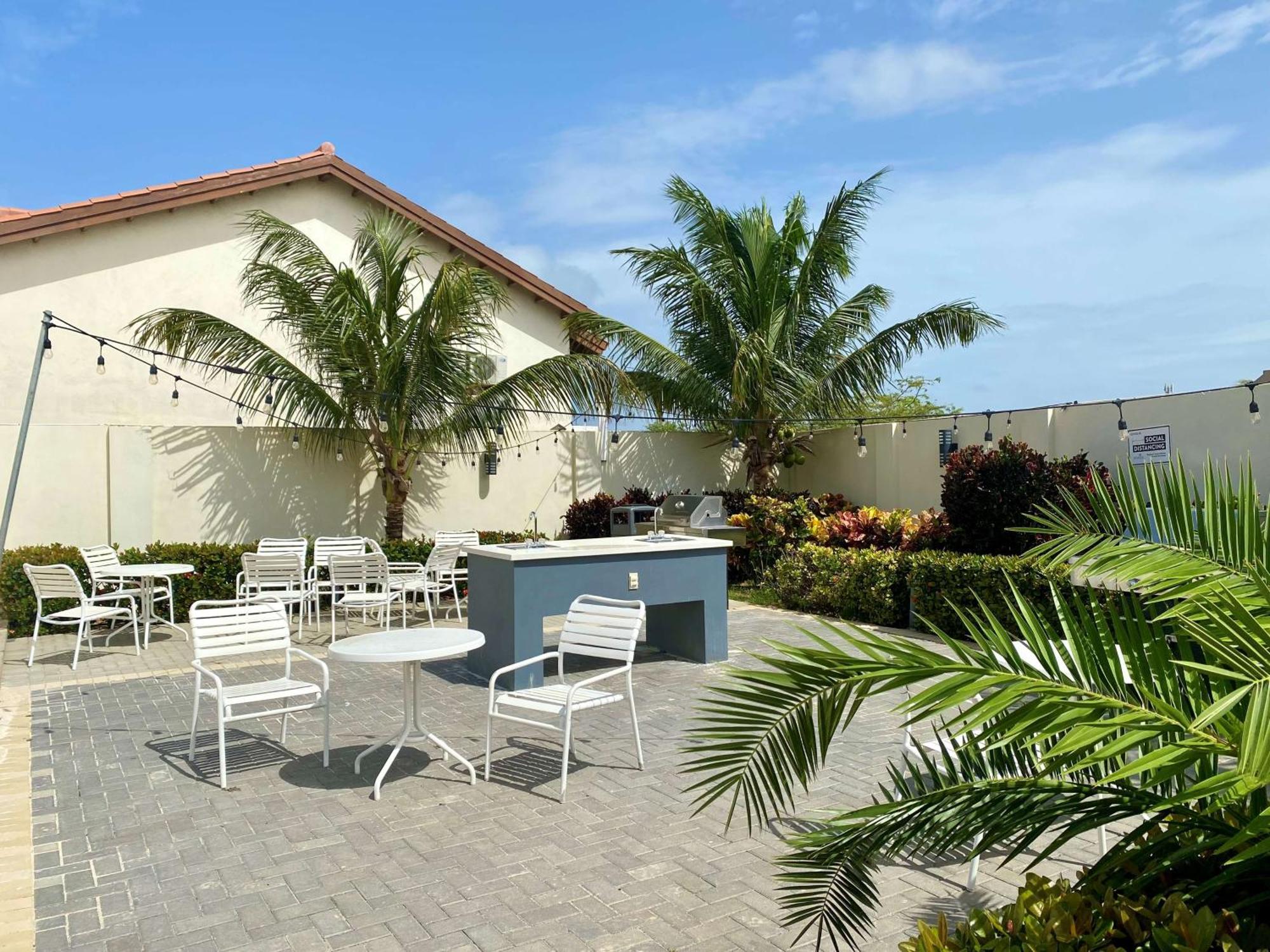 Aruba'S Life Vacation Residences - By Heritage Property Management ภายนอก รูปภาพ